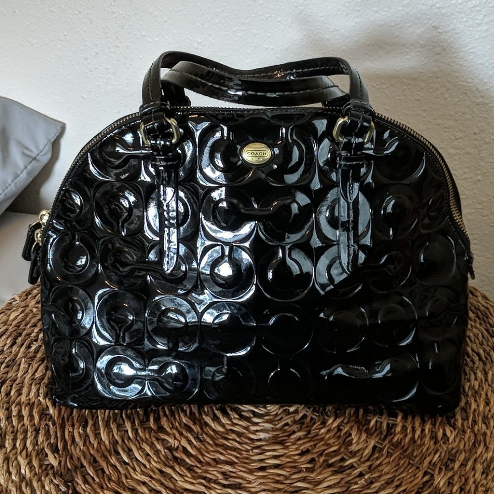Coach | Black patent purse | Good used condition